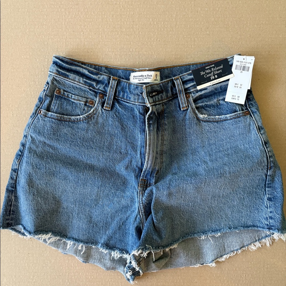 Abercrombie 90s relaxed cut-off shorts